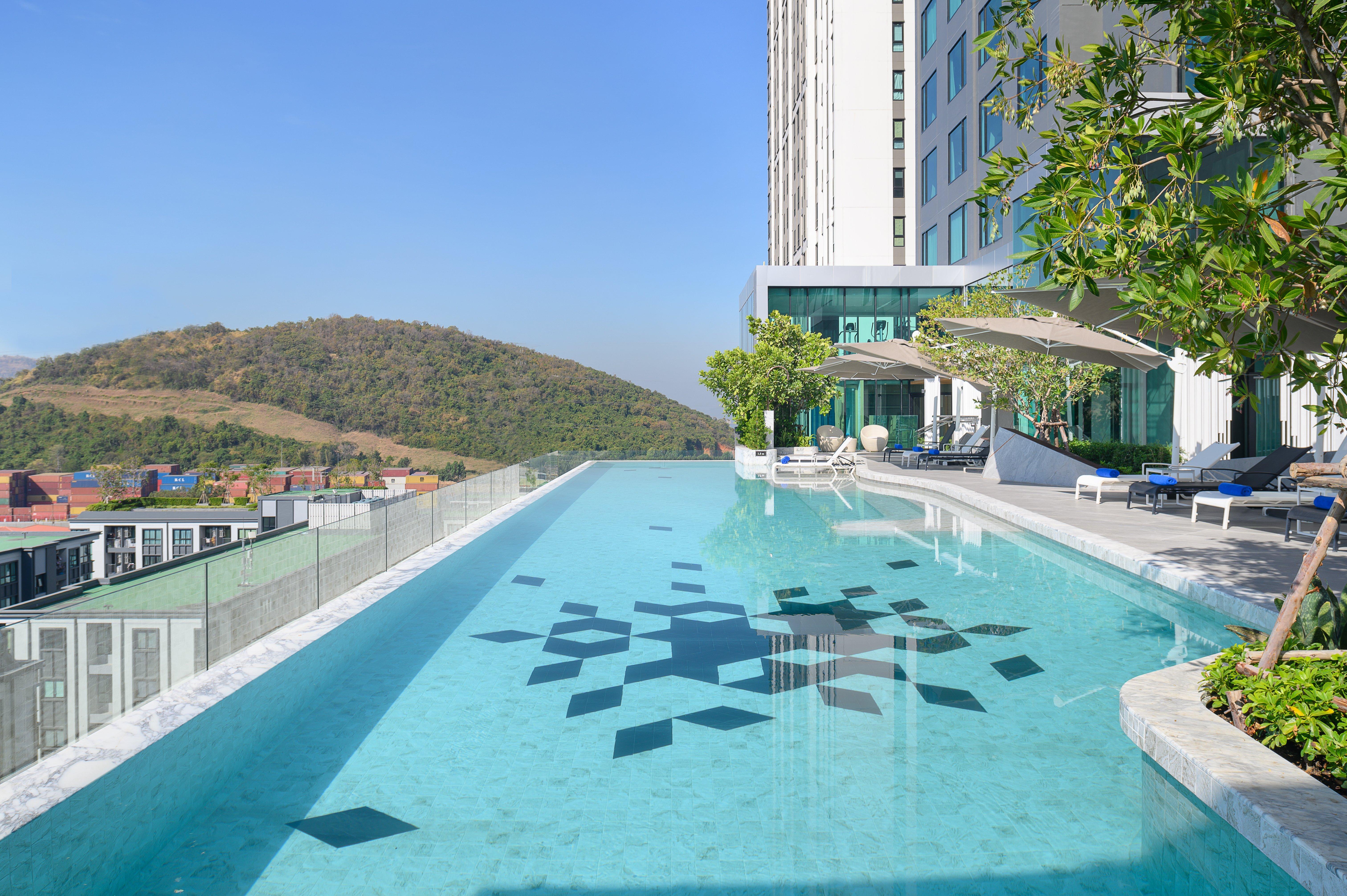 Holiday Inn&Suites Siracha Laemchabang Si Racha Exterior foto